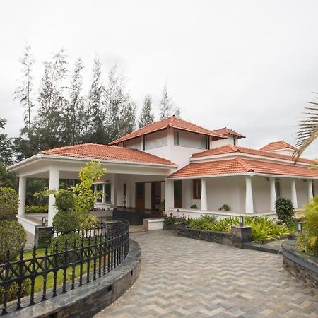 เอสอาร์ จังเกิล รีสอร์ต Hotel โคอิมบาทอร์ ภายนอก รูปภาพ