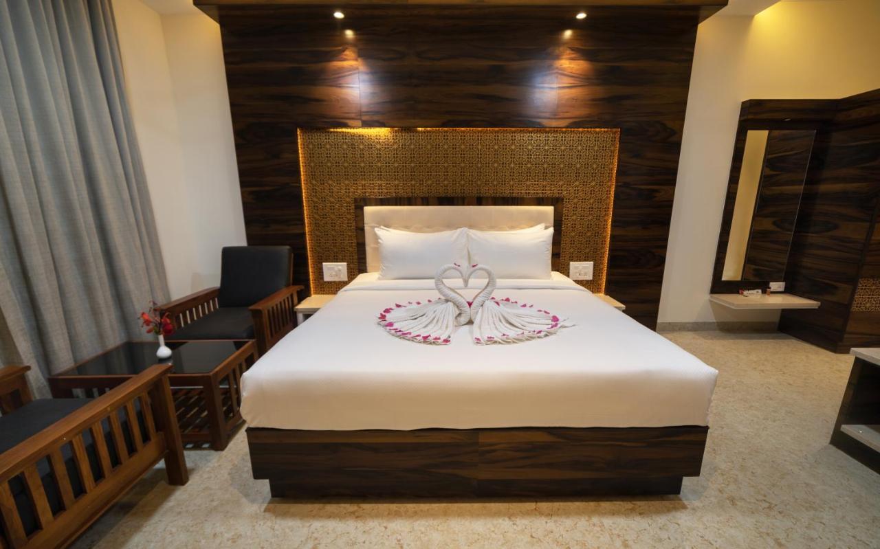 เอสอาร์ จังเกิล รีสอร์ต Hotel โคอิมบาทอร์ ภายนอก รูปภาพ