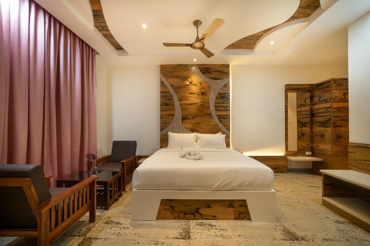 เอสอาร์ จังเกิล รีสอร์ต Hotel โคอิมบาทอร์ ภายนอก รูปภาพ