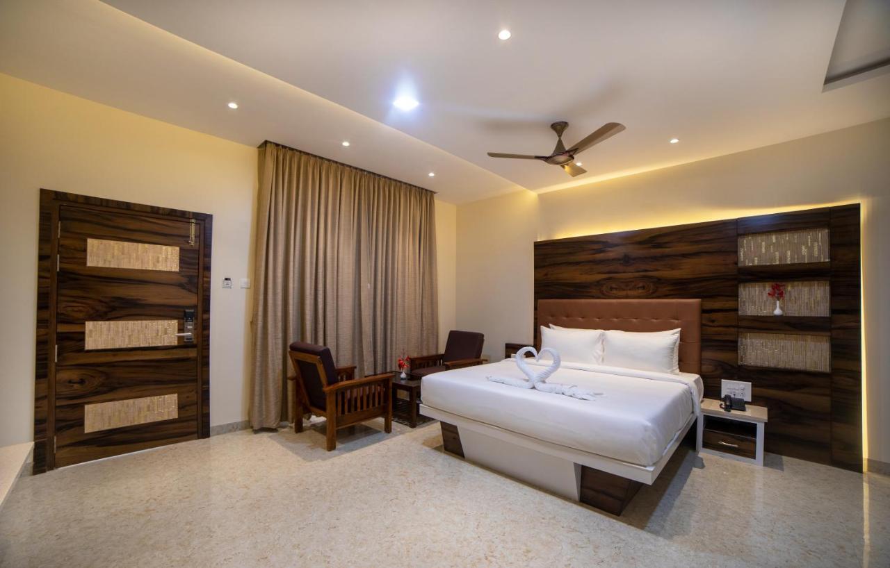 เอสอาร์ จังเกิล รีสอร์ต Hotel โคอิมบาทอร์ ภายนอก รูปภาพ