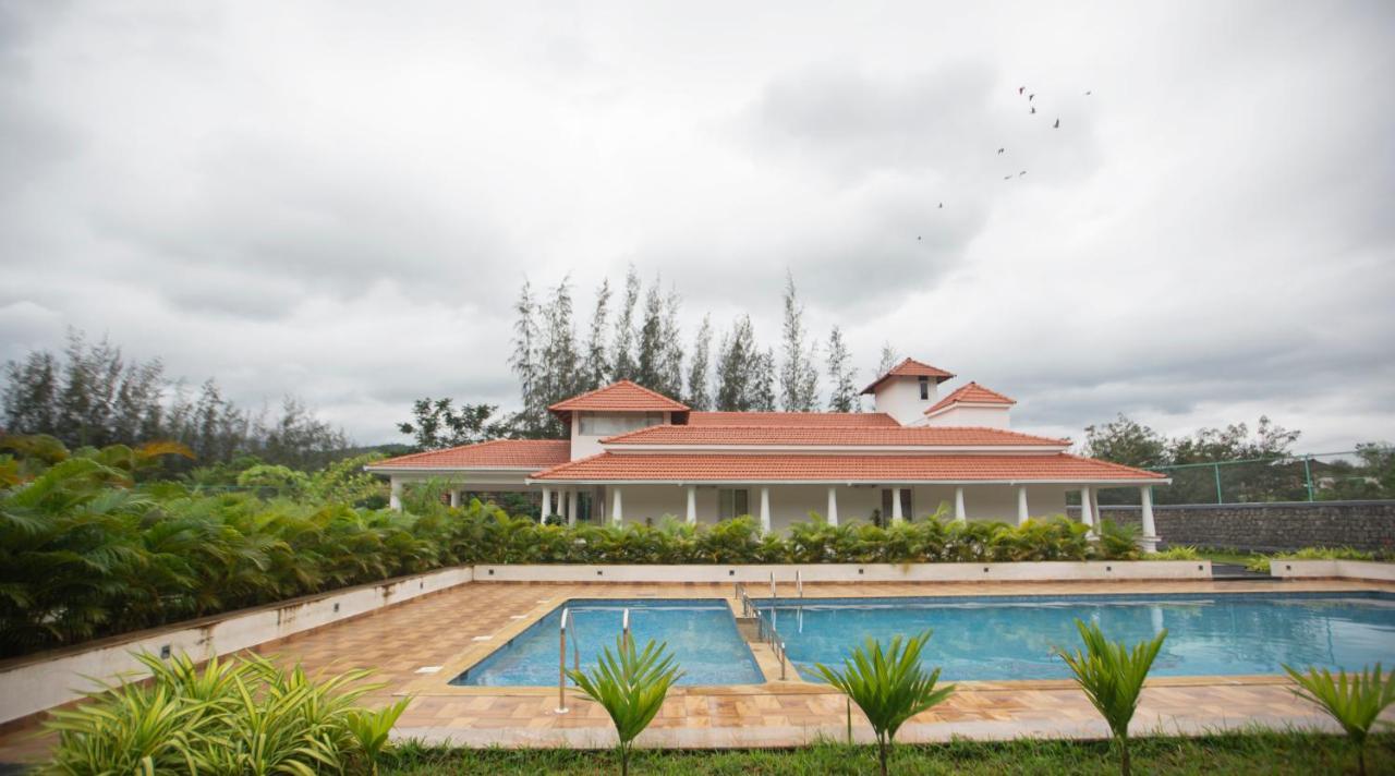 เอสอาร์ จังเกิล รีสอร์ต Hotel โคอิมบาทอร์ ภายนอก รูปภาพ