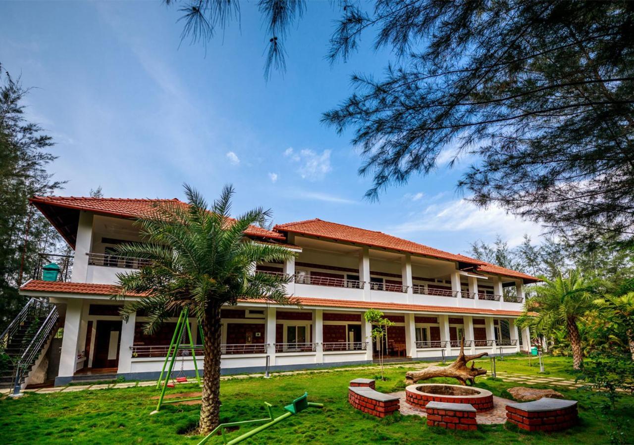 เอสอาร์ จังเกิล รีสอร์ต Hotel โคอิมบาทอร์ ภายนอก รูปภาพ
