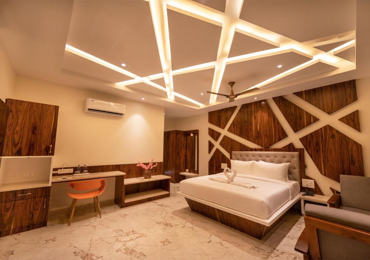 เอสอาร์ จังเกิล รีสอร์ต Hotel โคอิมบาทอร์ ภายนอก รูปภาพ