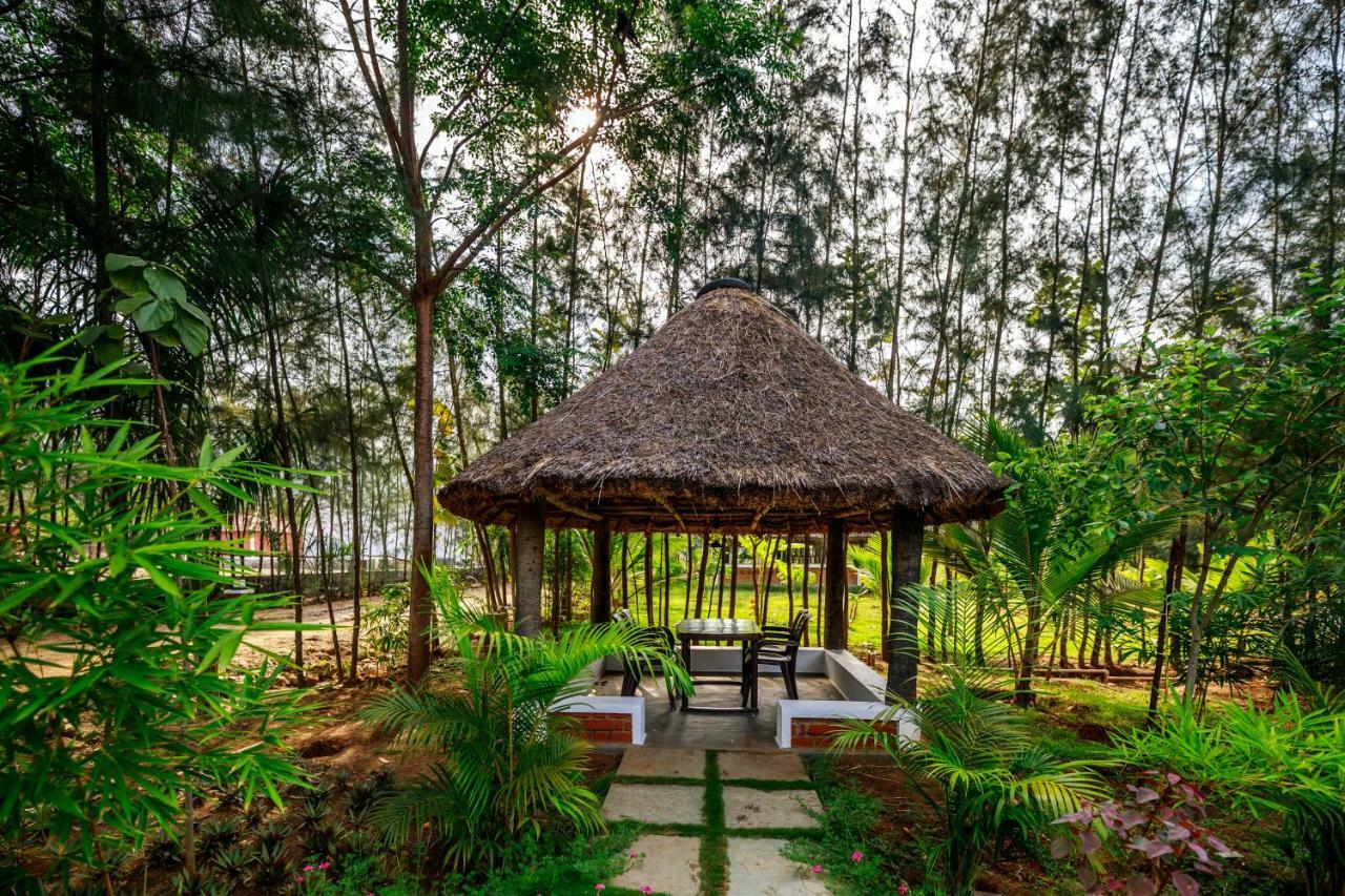 เอสอาร์ จังเกิล รีสอร์ต Hotel โคอิมบาทอร์ ภายนอก รูปภาพ