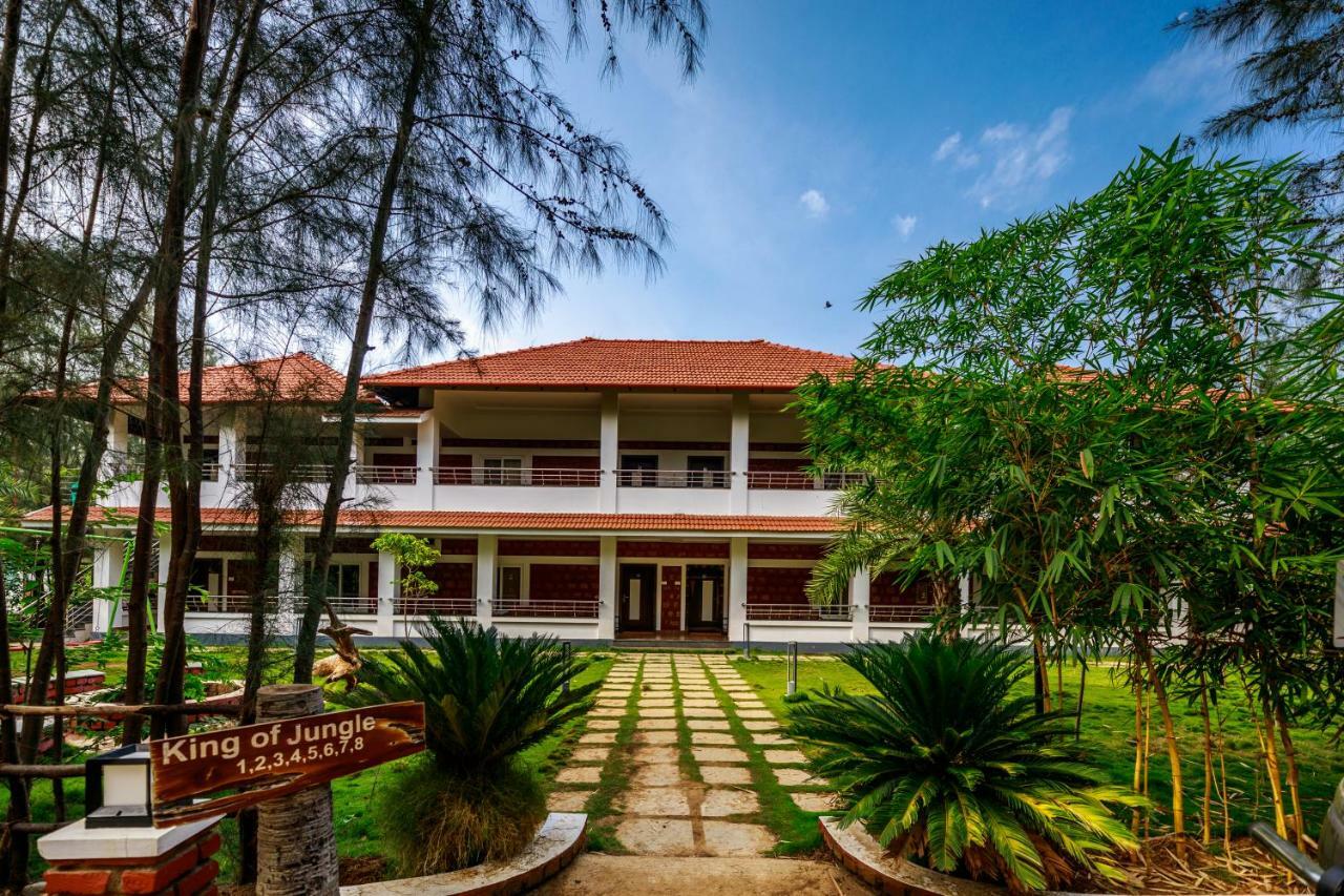เอสอาร์ จังเกิล รีสอร์ต Hotel โคอิมบาทอร์ ภายนอก รูปภาพ